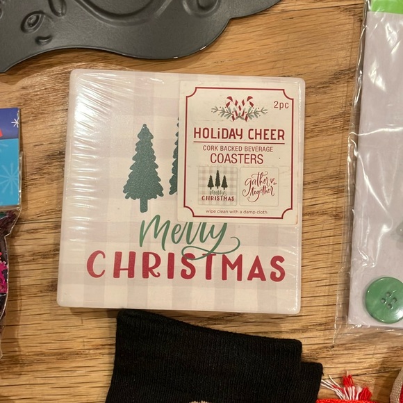 Christmas Bundle - 14 Pieces - (12 NEW and 2 Gently Used) - Picture 6 of 7